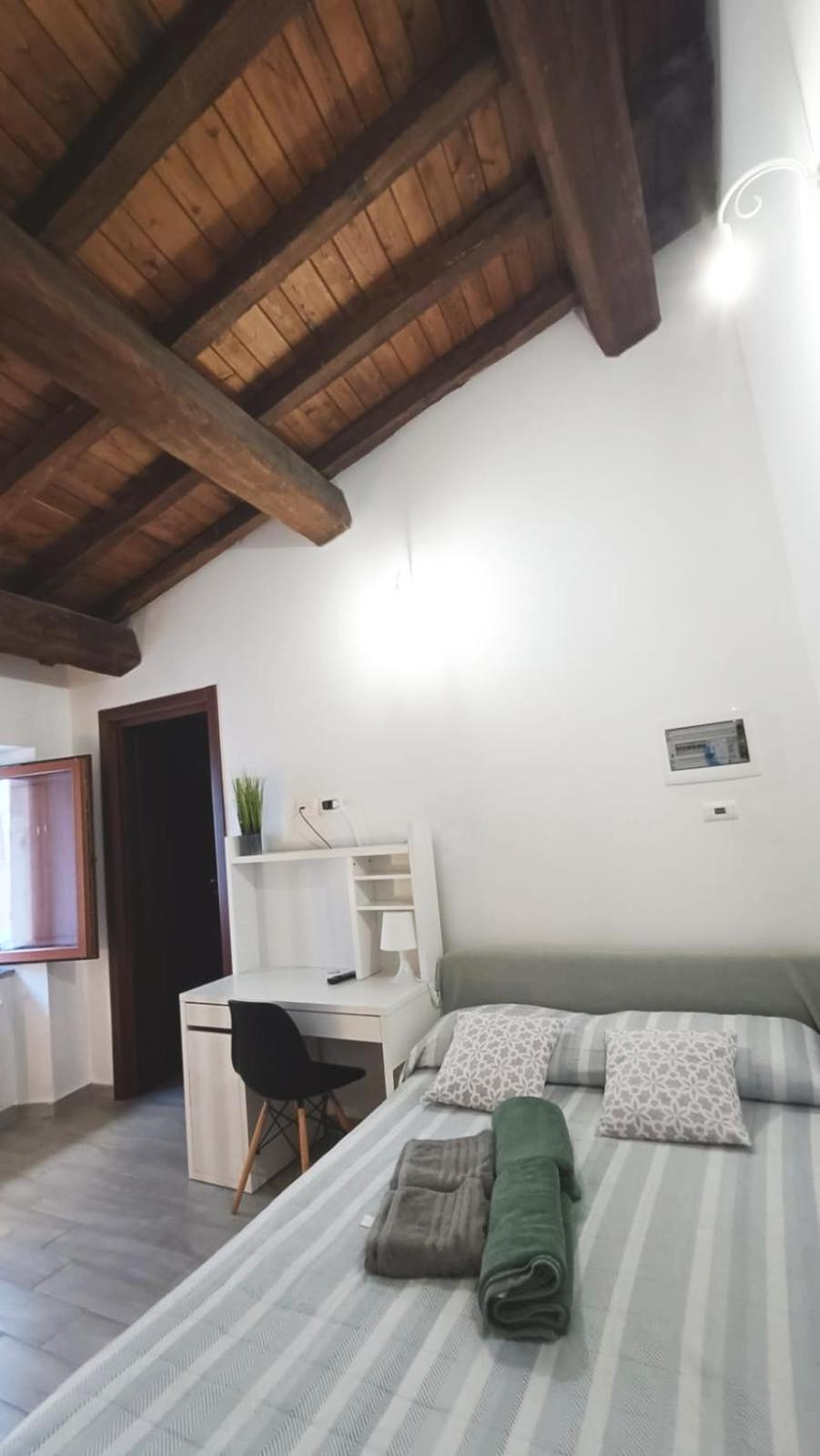 ל'אקווילה Casetta Tipica In Borgo, Indipendente, Ristrutturata מראה חיצוני תמונה